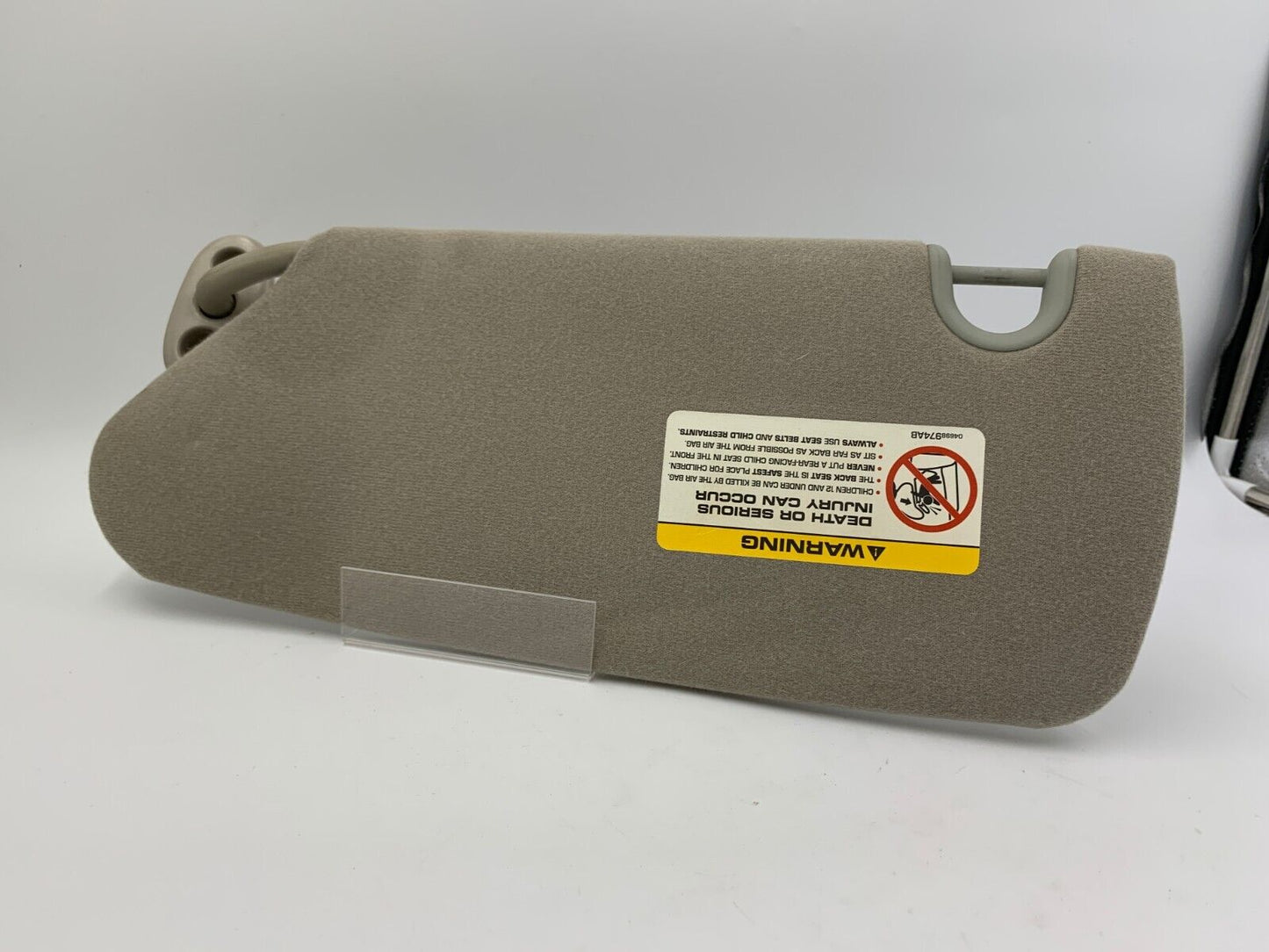 2004 Dodge Dakota Passenger Sunvisor Sun Visor Gray OEM A02B30042