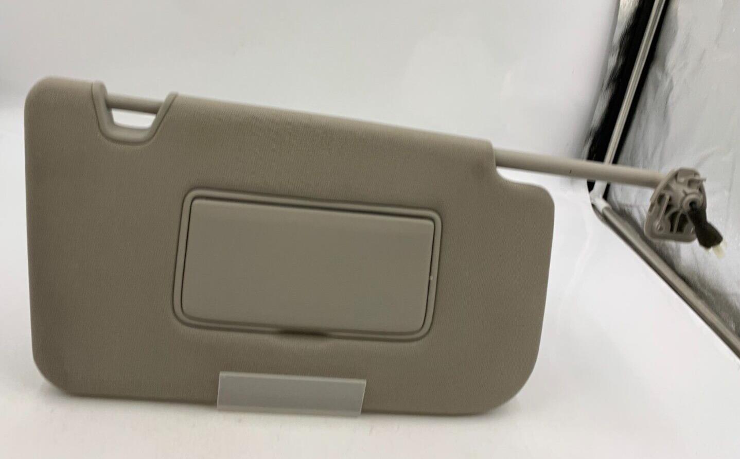 2014-2017 Nissan Rogue Passenger Sun Visor Sunvisor Gray Illuminated B01B47030