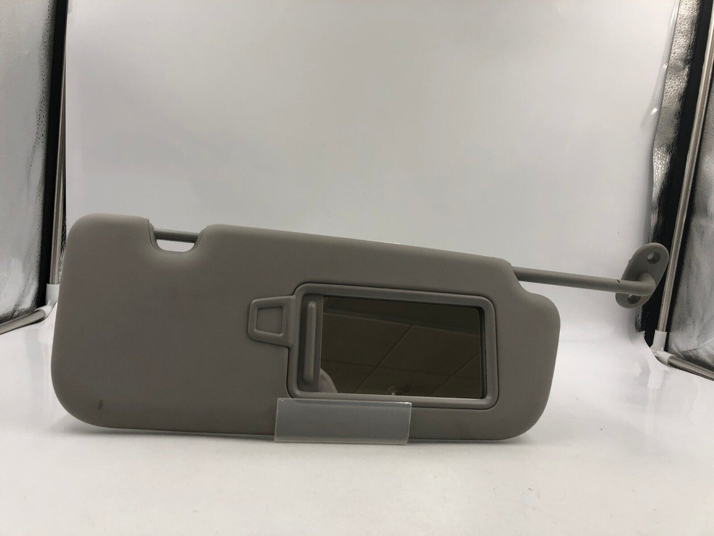 2017-2018 Kia Forte Passenger Sun Visor Sunvisor Gray OEM I01B38052