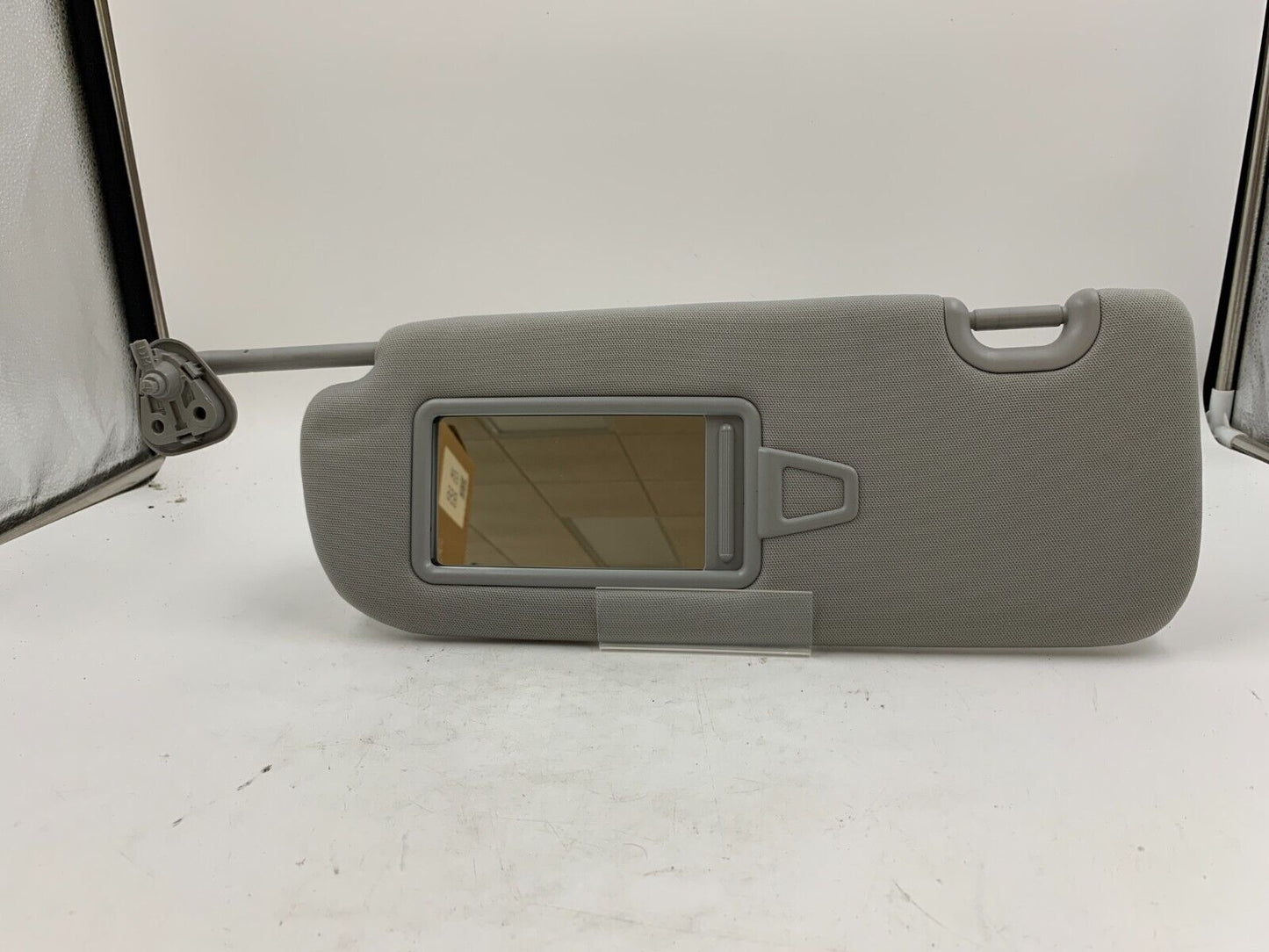 2013-2018 Hyundai Santa Fe Driver Sun Visor Sunvisor Gray OEM C04B17024