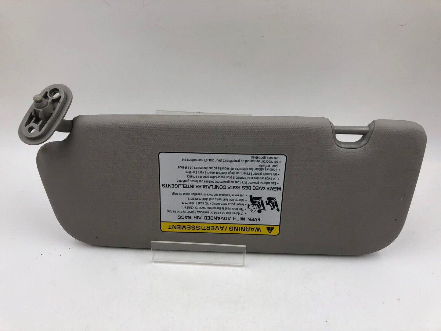 2017-2018 Kia Forte Passenger Sun Visor Sunvisor Gray OEM C02B24014