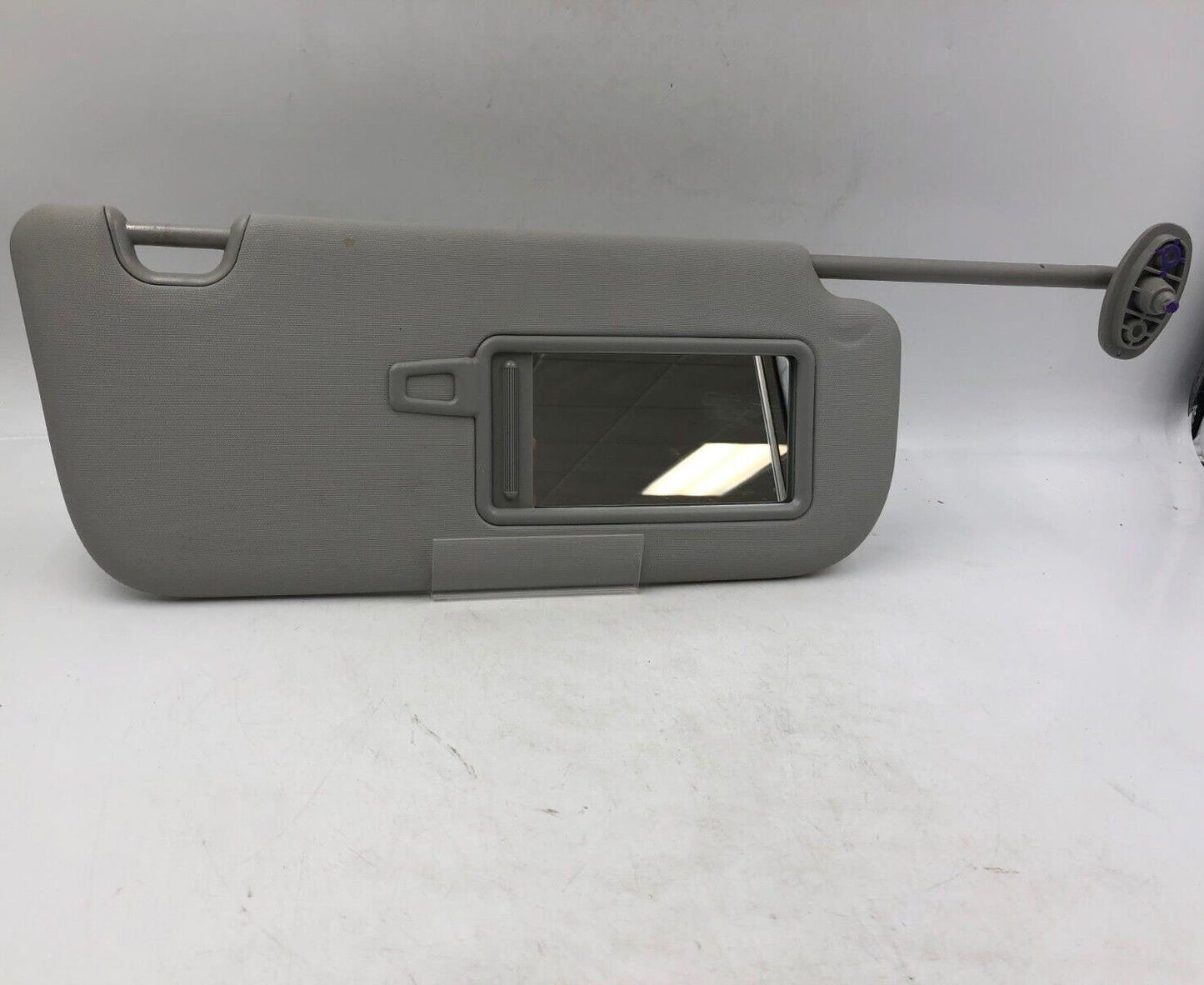 2014-2019 Kia Soul Passenger Sun Visor Sunvisor Gray Illuminated OEM A04B09072