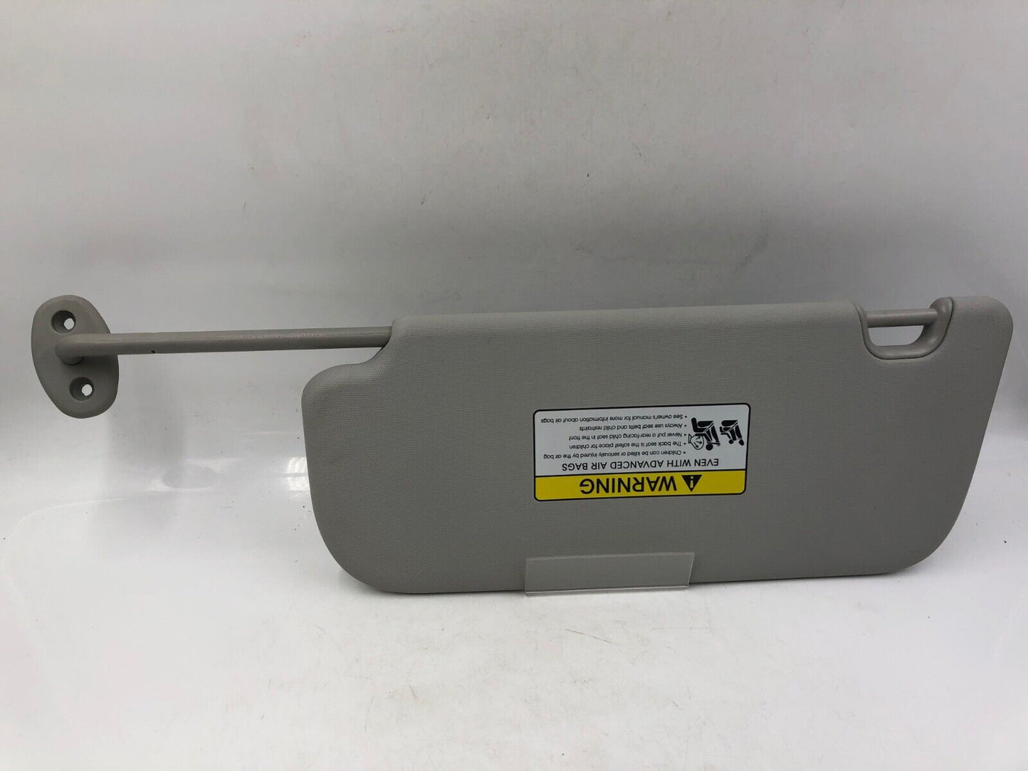 2014-2019 Kia Soul Passenger Sun Visor Sunvisor Gray Illuminated OEM A04B09072