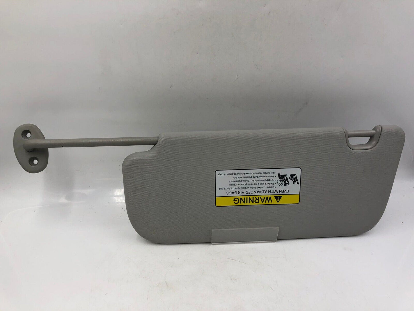 2014-2019 Kia Soul Passenger Sun Visor Sunvisor Gray Illuminated OEM A04B09072