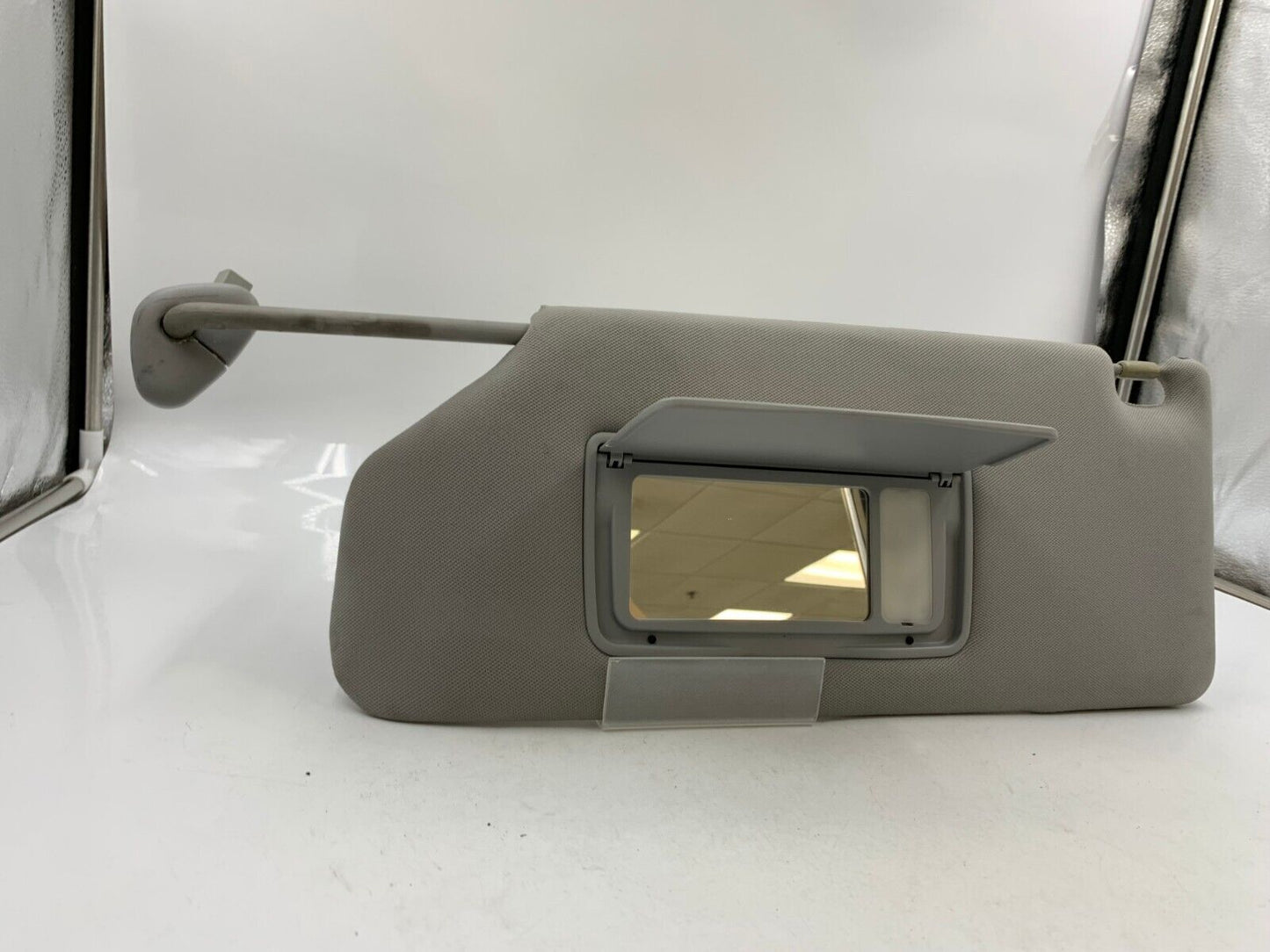 2006-2010 Honda Odyssey Driver Sun Visor Sunvisor Gray Illuminated OEM A01B66008