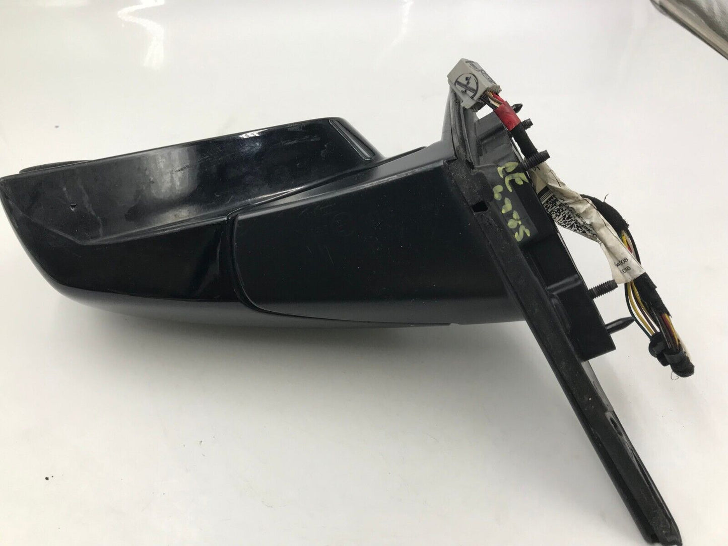 2008-2014 Cadillac CTS Driver Side View Power Door Mirror Black OEM H02B05010