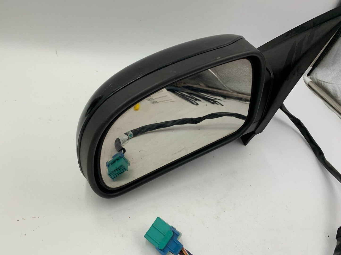 2006-2007 GMC Envoy Driver Side View Power Door Mirror Black OEM B02B08034