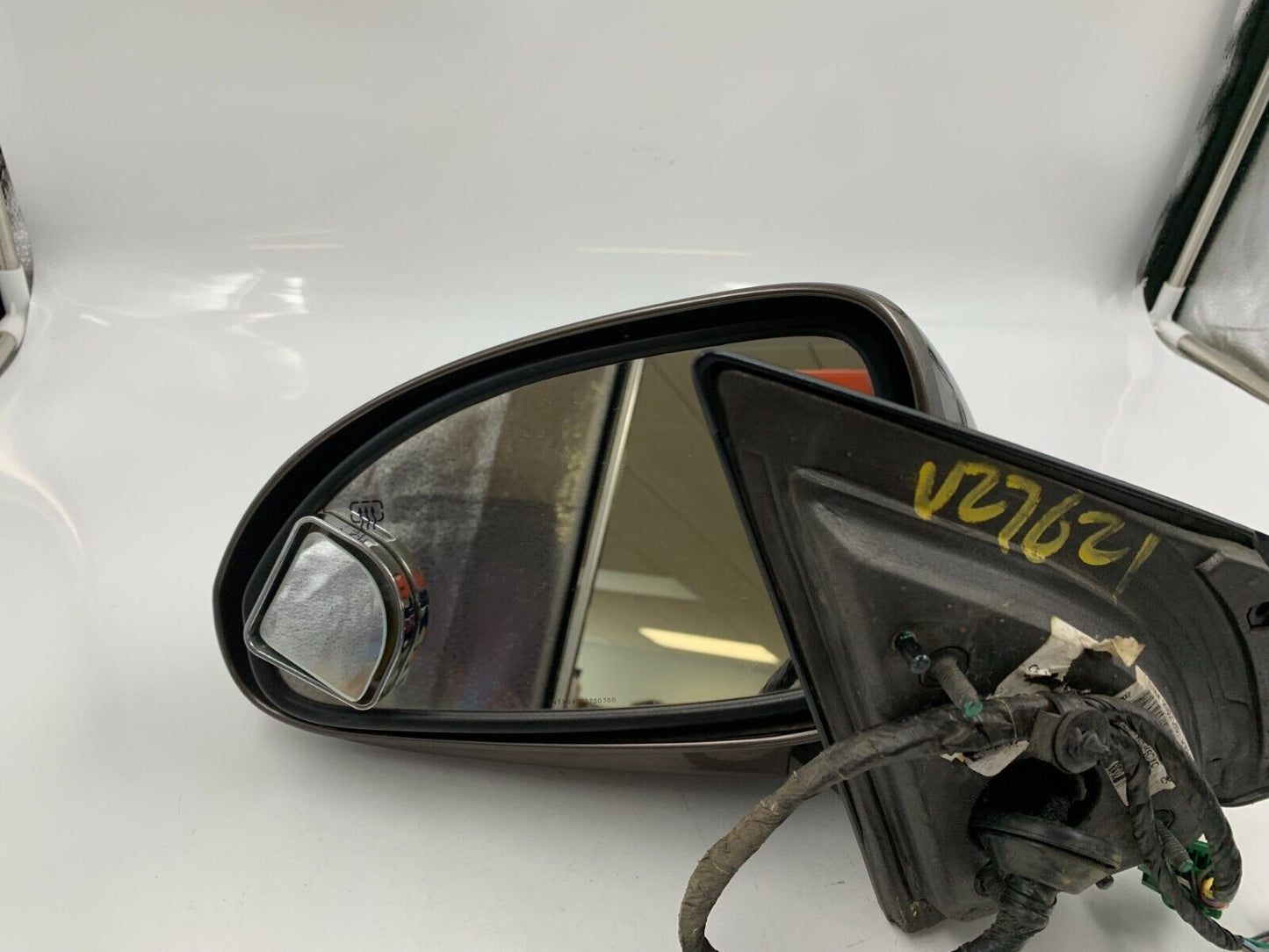 2008-2012 Buick Enclave Driver Side View Power Door Mirror Gray OEM A02B62004