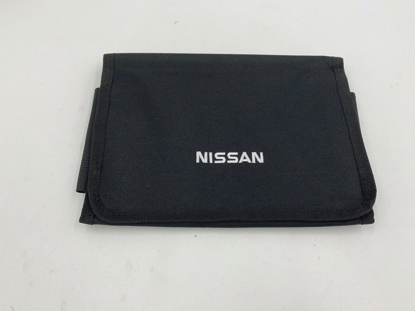 2011 Nissan Maxima Owners Manual Set with Case OEM B01B57008