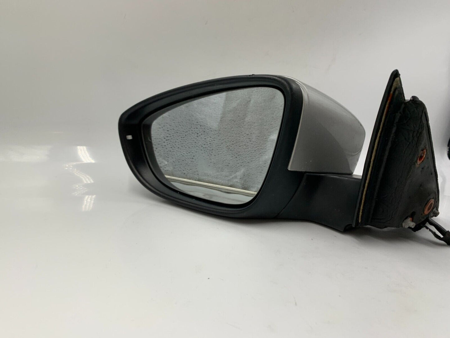 2009-2012 Volkswagen CC Driver Side Power Door Mirror Silver OEM H01B16073