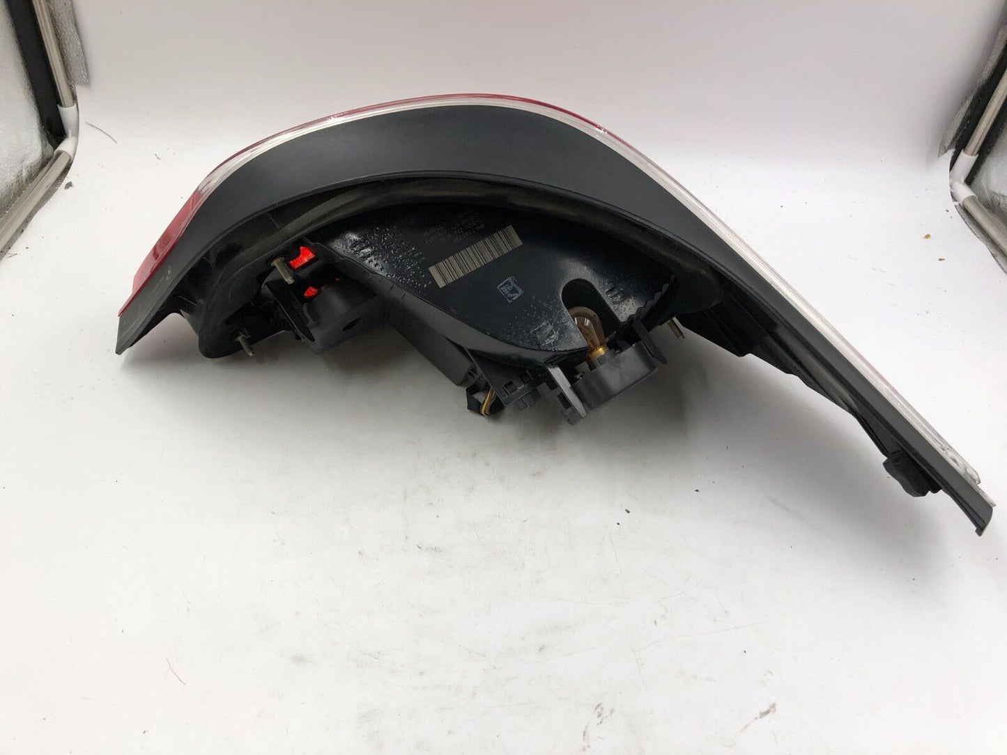 2004-2007 BMW 530i 530 i Driver Side Tail Light Taillight OEM H02B18060