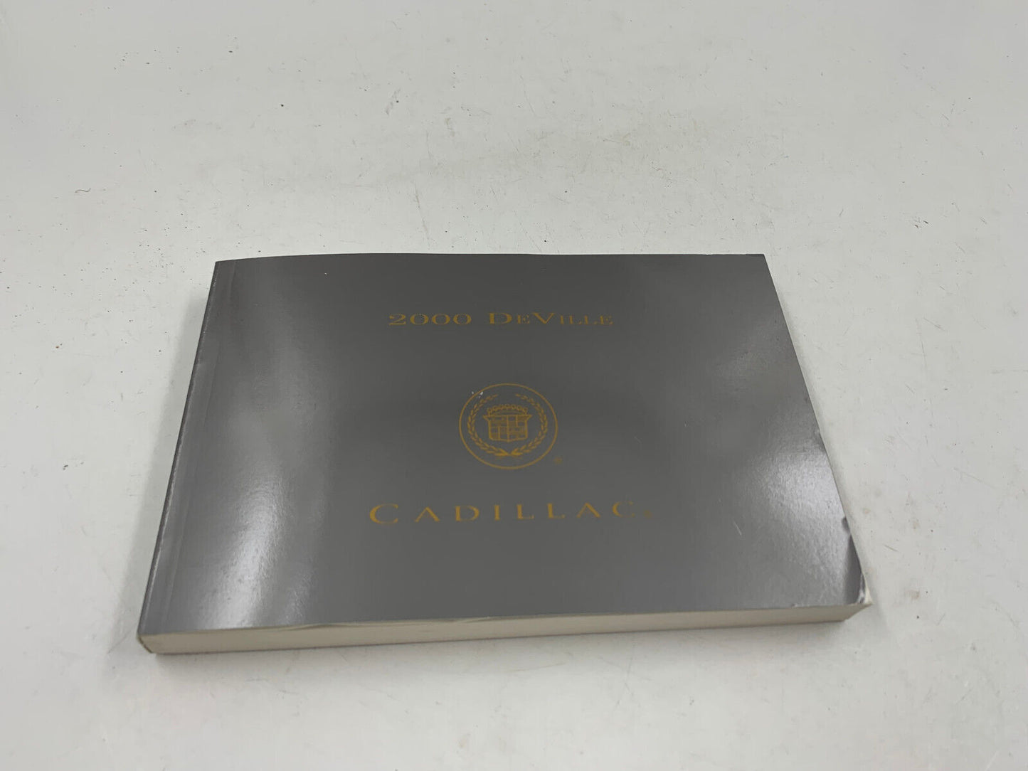 2000 Cadillac Deville Owners Manual Set with Case OEM B04B30005