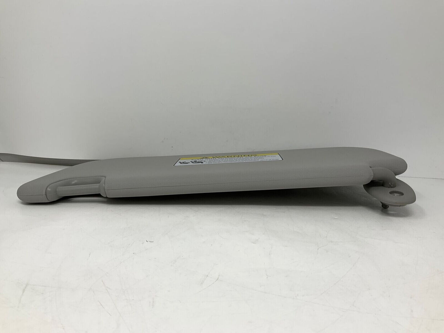 2014-2018 Kia Soul Passenger Sun Visor Sunvisor Gray OEM B01B67005