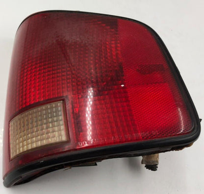 1994-2003 Chevrolet S10/S15 Sonoma Passenger Side Tail Light Taillight B01B68003