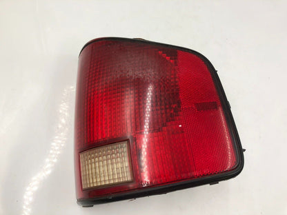 1994-2003 Chevrolet S10/S15 Sonoma Passenger Side Tail Light Taillight B01B68003