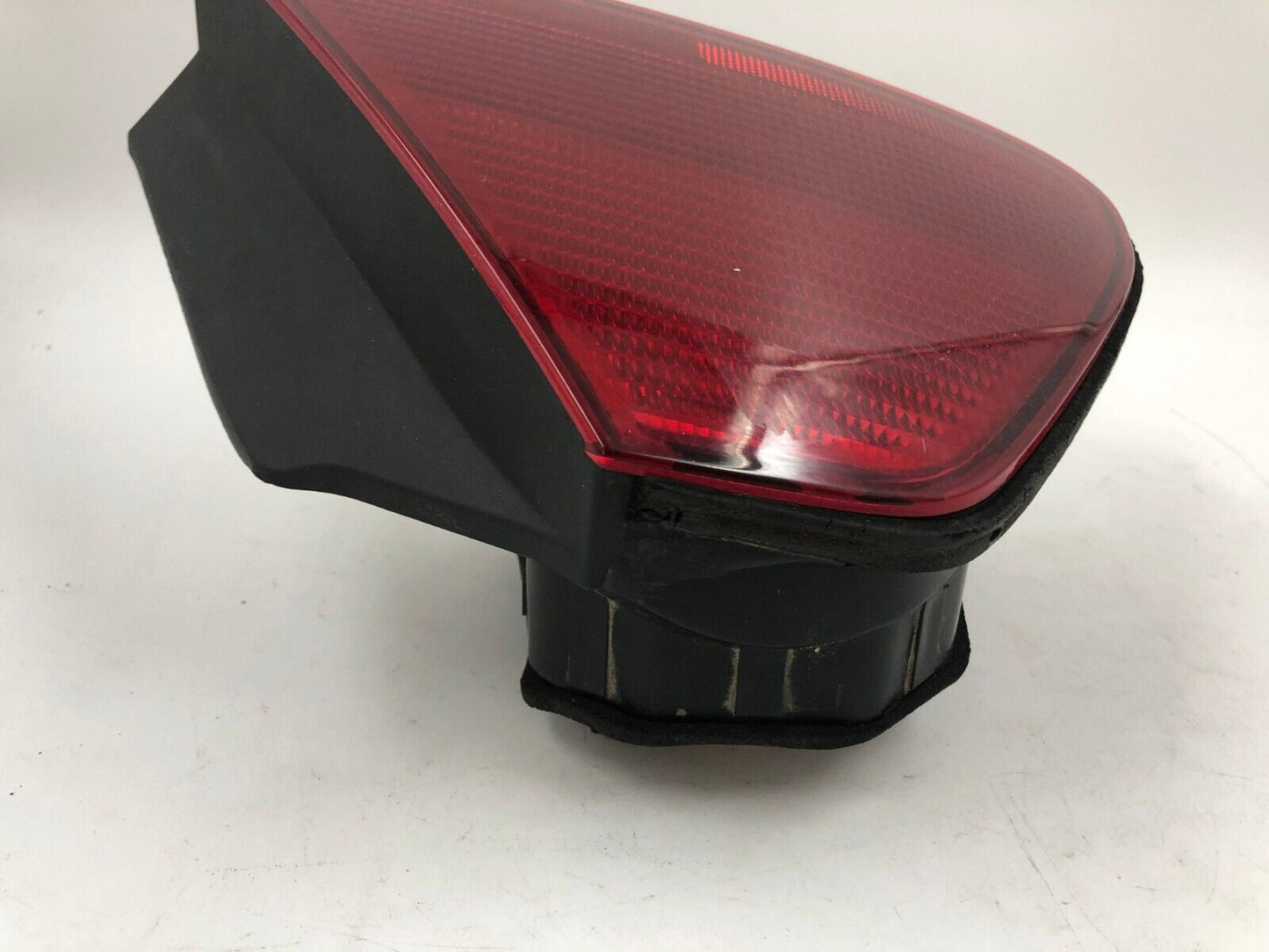 1998-2002 Honda Accord Driver Side Tail Light Taillight OEM D01B39067