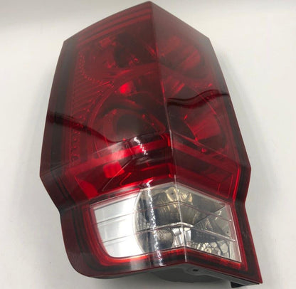 2006-2010 Jeep Commander Passenger Side Tail Light Taillight OEM E02B03058