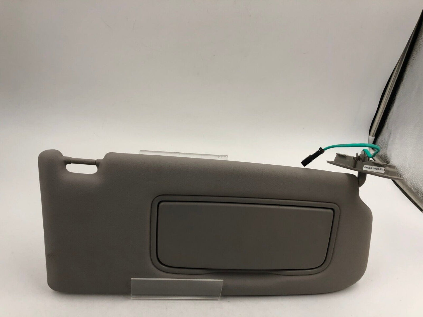 2007-2011 Volvo V50 Passenger Sun Visor Sunvisor Illuminated Gray OEM B02B61004