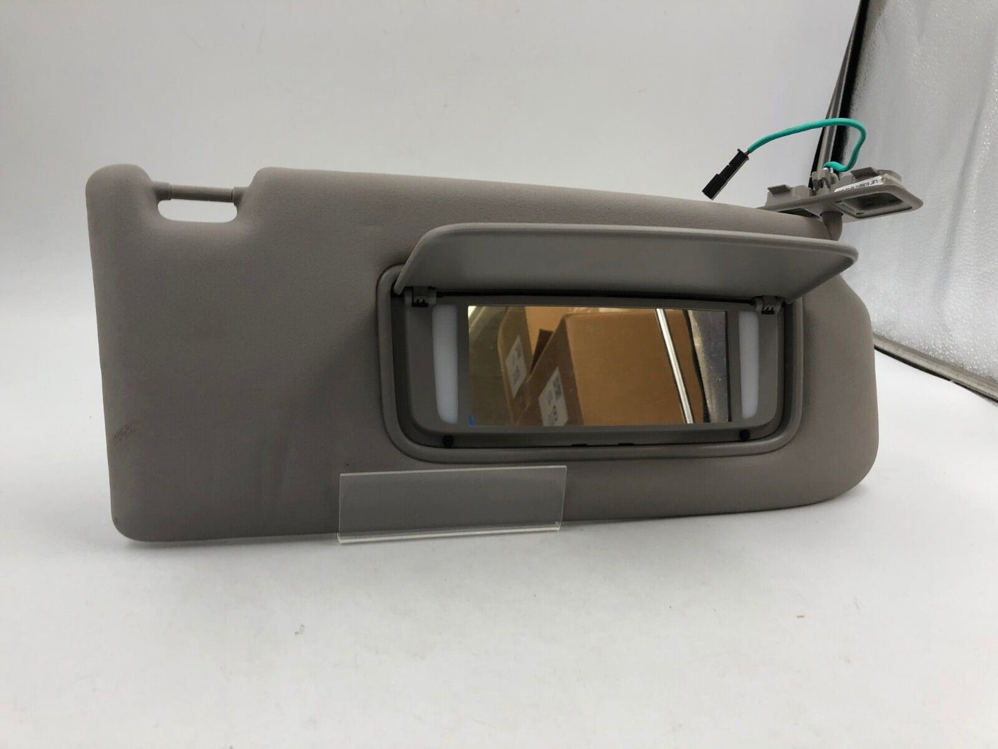 2007-2011 Volvo V50 Passenger Sun Visor Sunvisor Illuminated Gray OEM B02B61004