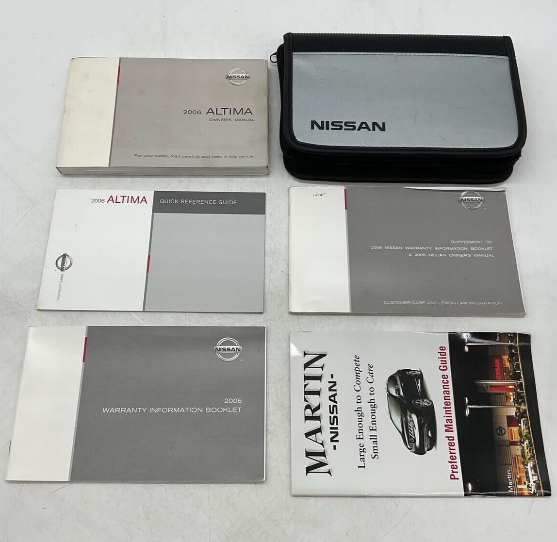 2006 Nissan Altima Owners Manual Set with Case OEM B02B60008