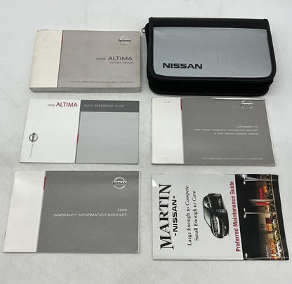 2006 Nissan Altima Owners Manual Set with Case OEM B02B60008