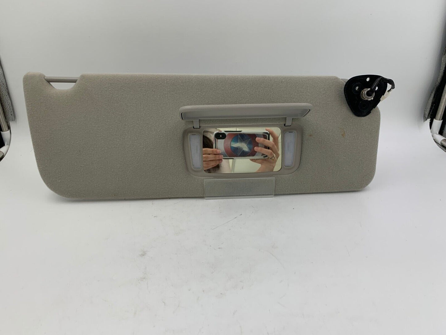 2005-2010 Toyota Sienna Passenger Sun Visor Sunvisor Gray Illuminated B01B06039