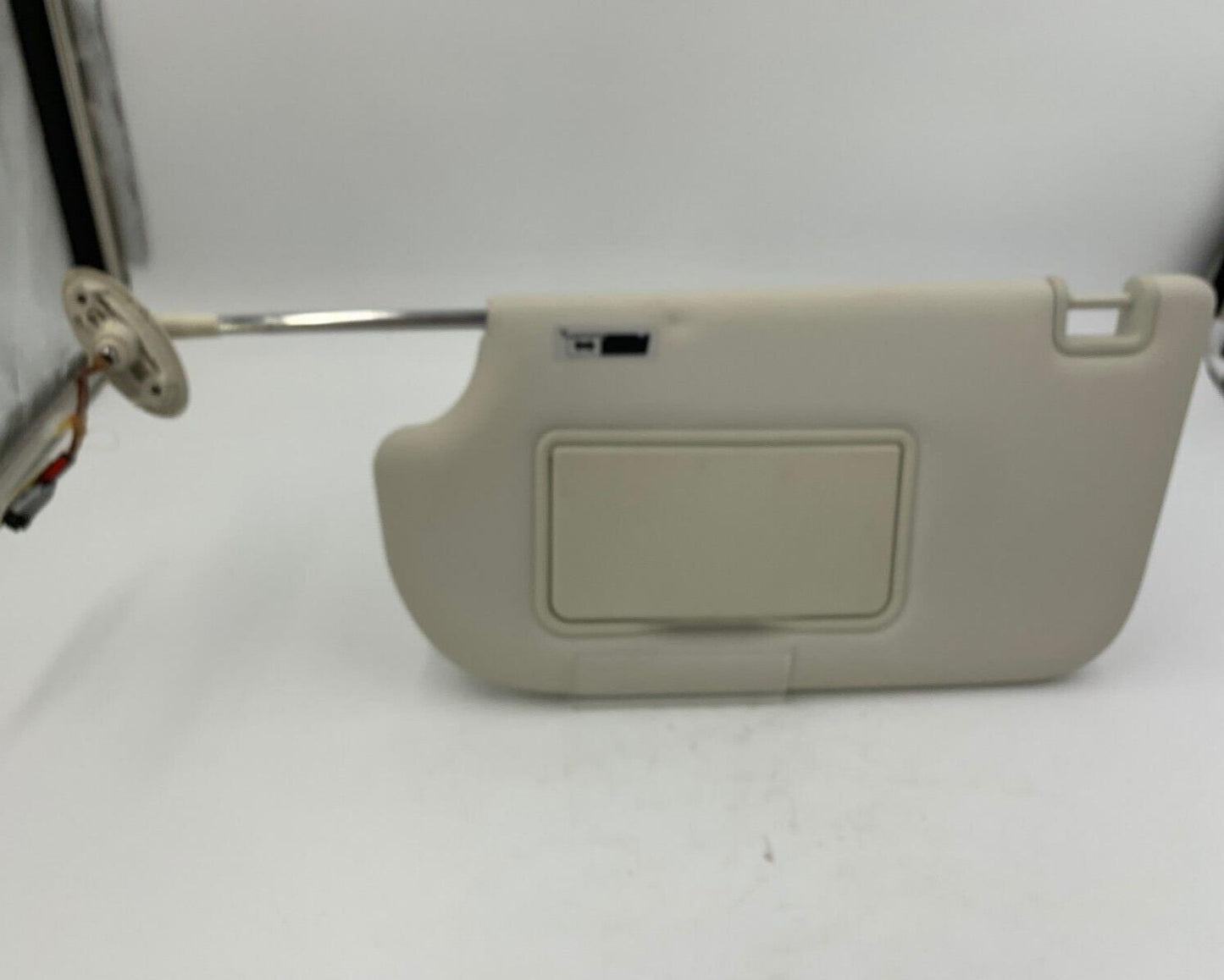 2013-2018 Ford Focus Driver Sun Visor Sunvisor Illumination Ivory OEM B01B63002