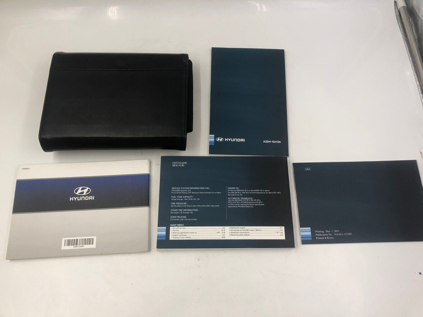 2012 Hyundai Azera Owners Manual Set with Case OEM B02B69005