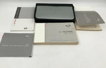 2007 Nissan Altima Owners Manual Set with Case OEM B01B51038