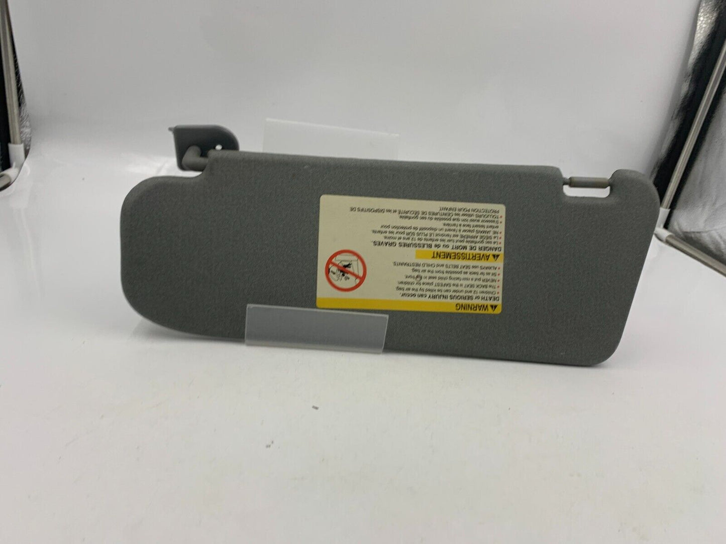 2004-2005 Chevy Aveo Passenger Sun Visor Sunvisor Gray OEM A03B68008