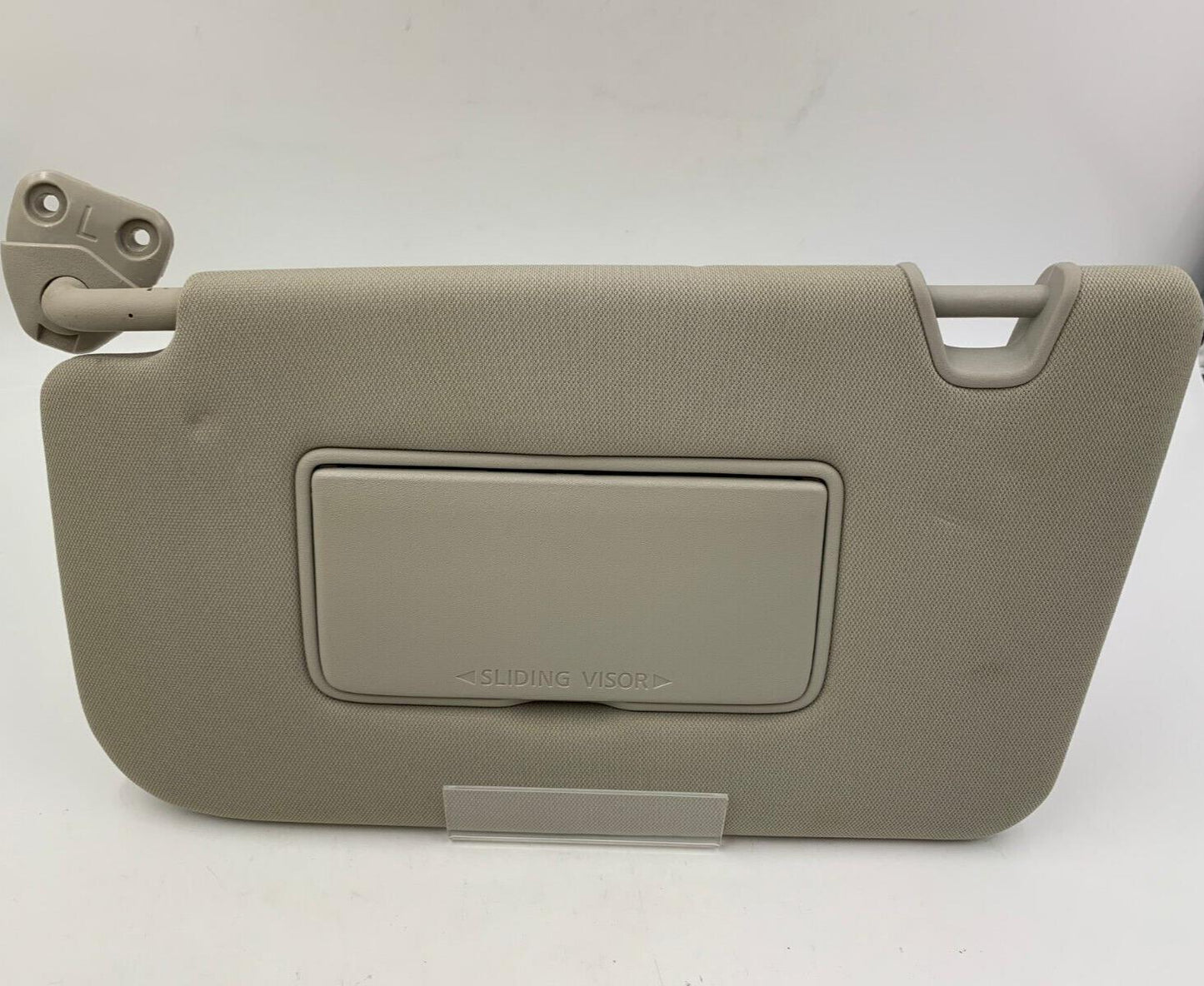 2018-2020 Nissan Rogue Driver Sun Visor Sunvisor Gray Illuminated OEM A04B69012