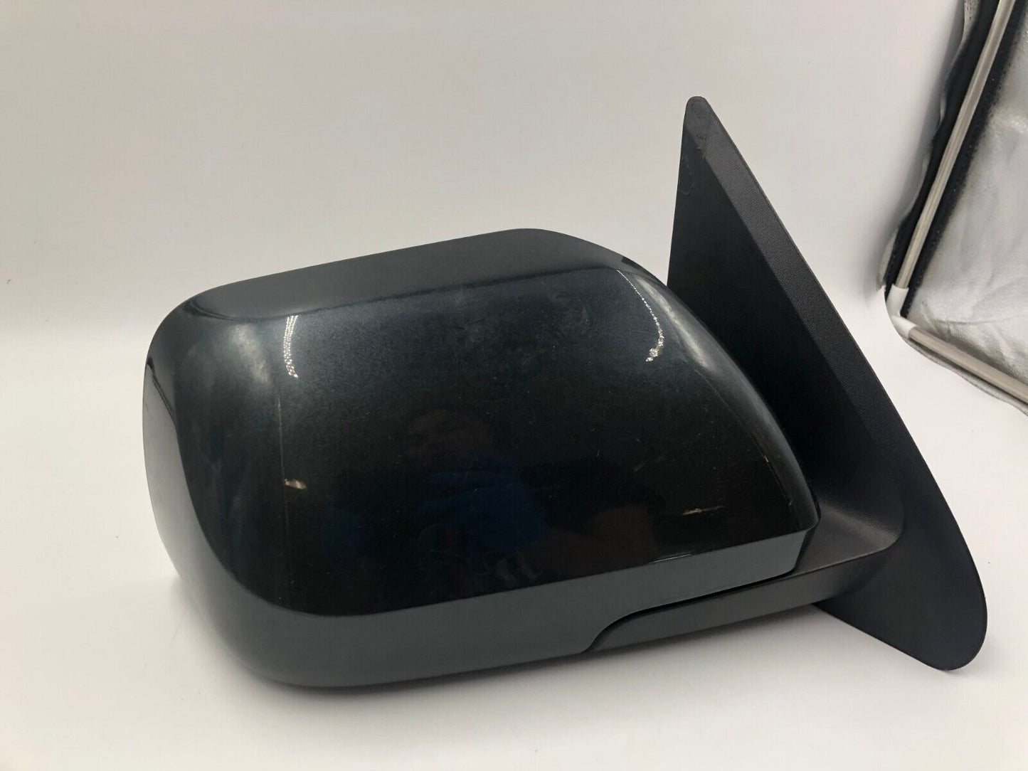 2008-2009 Ford Escape Passenger Side View Power Door Mirror Gray OEM B04B09053