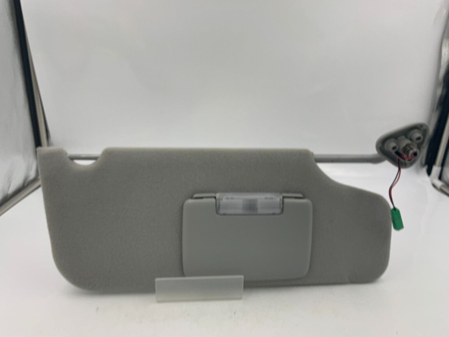 2008-2009 Mercury Sable Passenger Sun Visor Sunvisor Gray Illuminated F04B24003