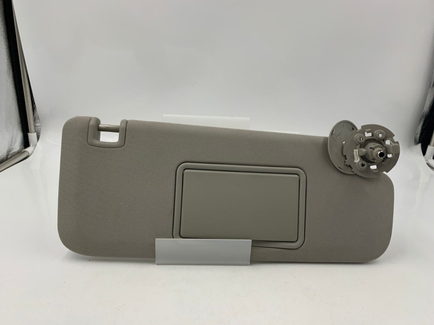 2004-2012 Chevrolet Malibu Passenger Sun Visor Sunvisor Gray OEM F01B31051