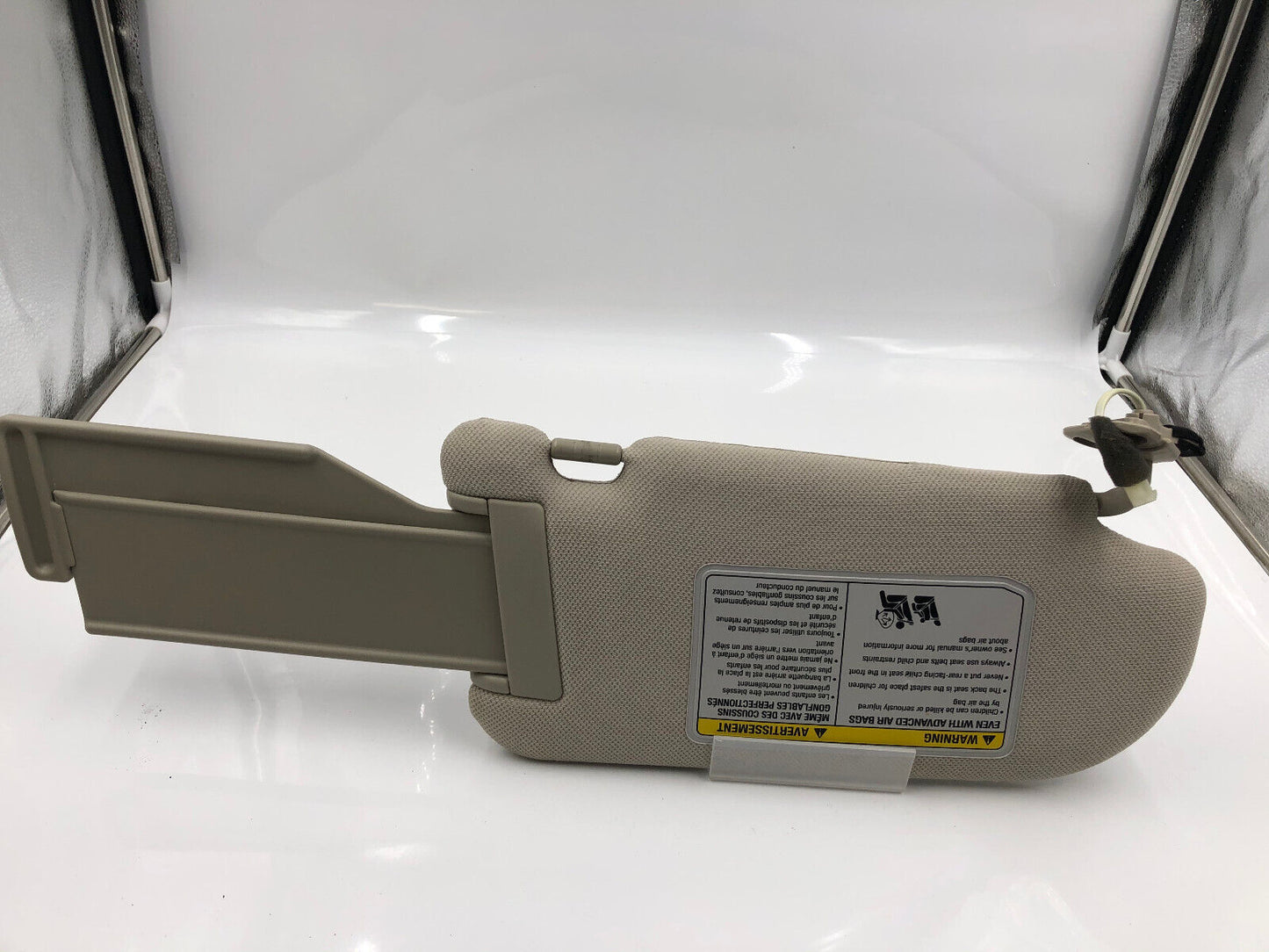 2006-2010 Infiniti M35 Driver Sun Visor Sunvisor Beige Illuminated OEM B40003