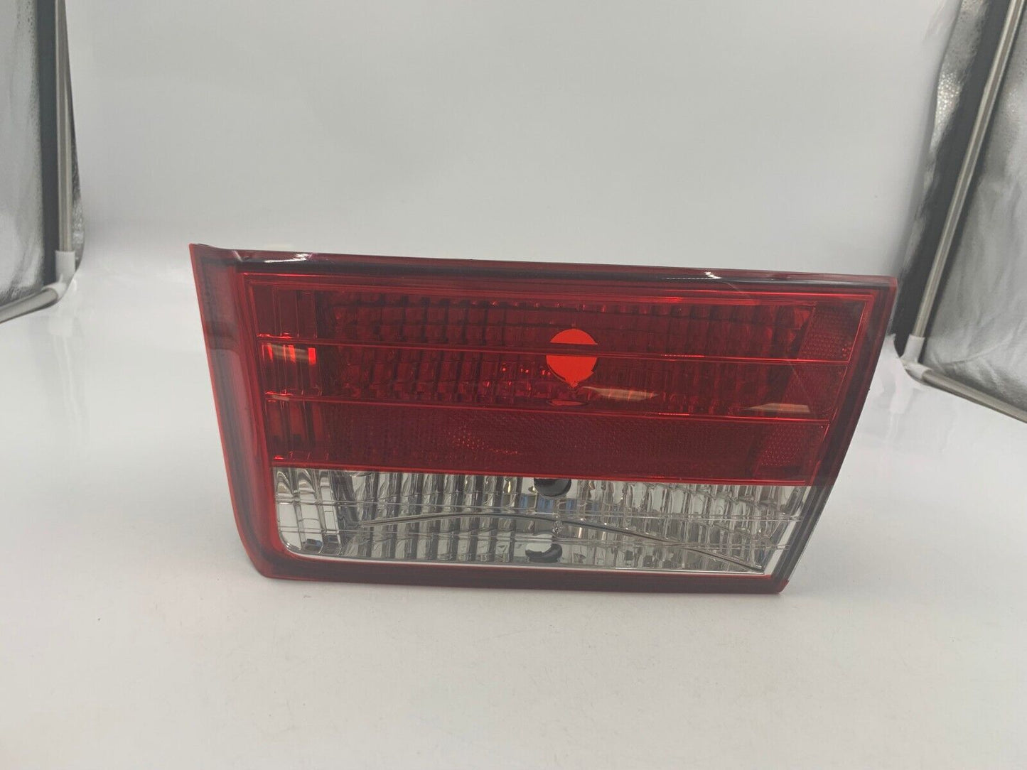 2006-2008 Hyundai Sonata Passenger Side Inner Tail Light Taillight OEM A01B16049