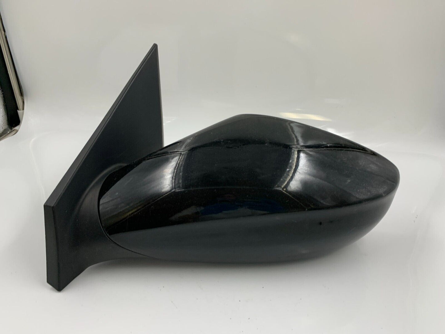 2011-2014 Hyundai Sonata Driver Side View Power Door Mirror Black OEM E04B39020