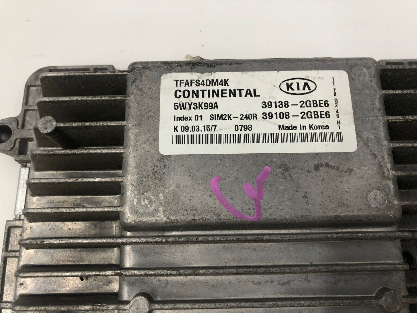 2014-2015 Kia Optima Engine Control Module ECU ECM OEM E03B38040