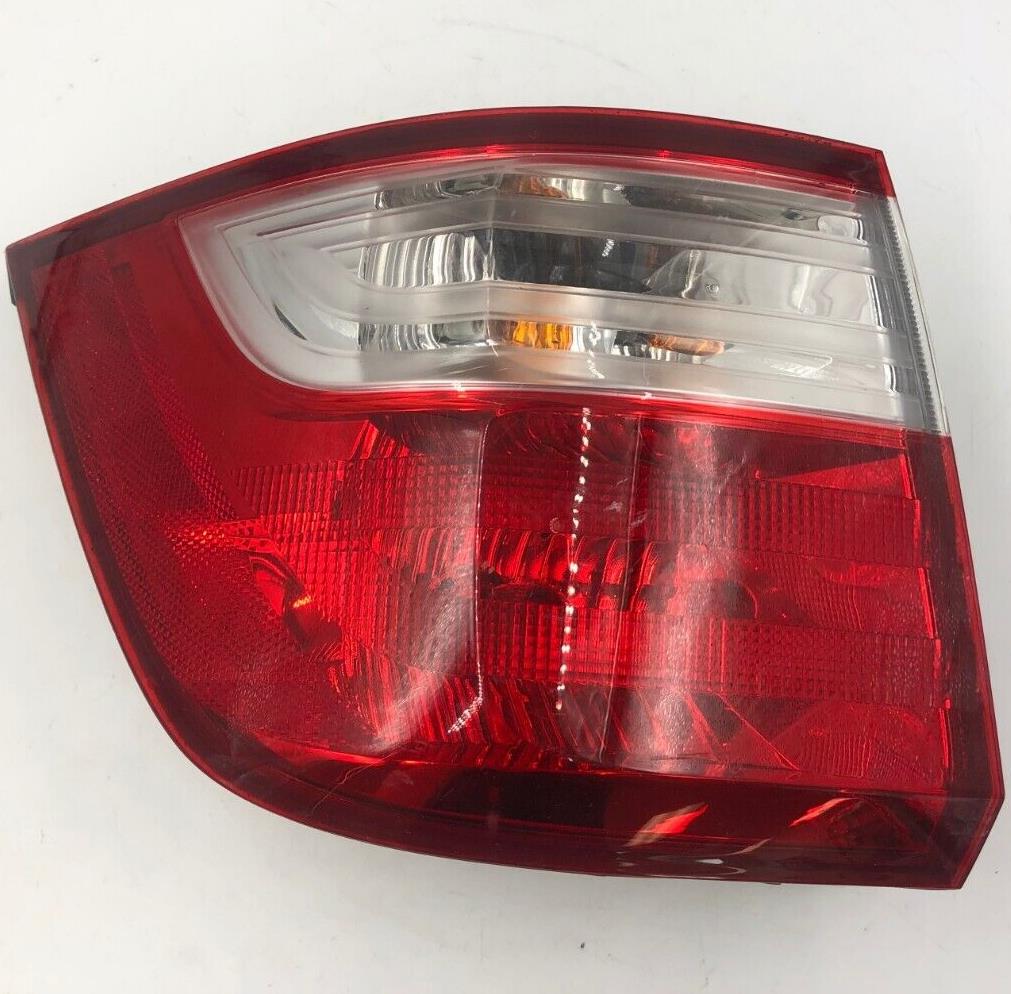 2011-2013 Honda Odyssey Driver Left Side Tail Light Taillight OEM D04B21001