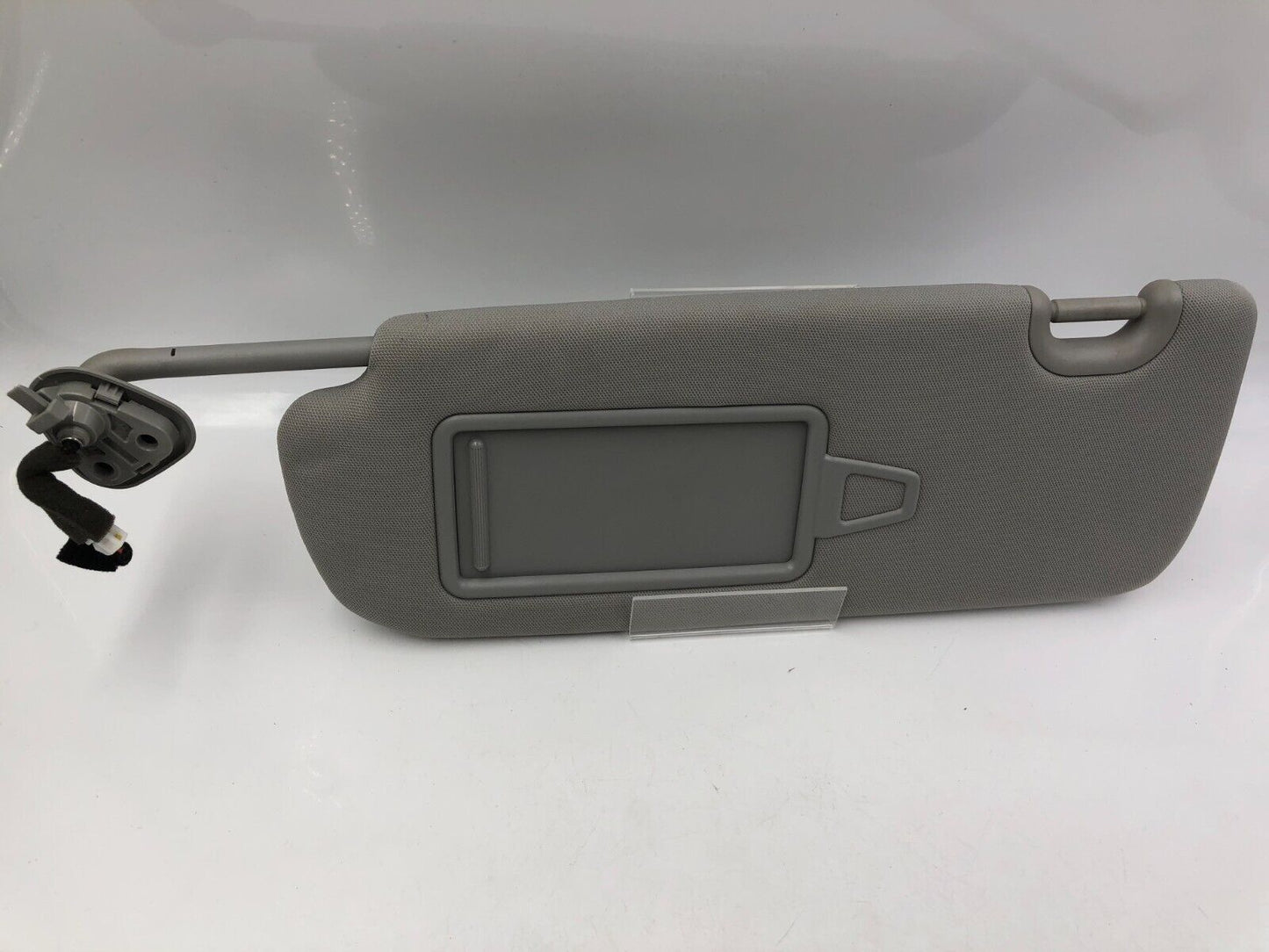 2013-2018 Hyundai Santa Fe Driver Sun Visor Sunvisor Gray Illuminated C04B10011