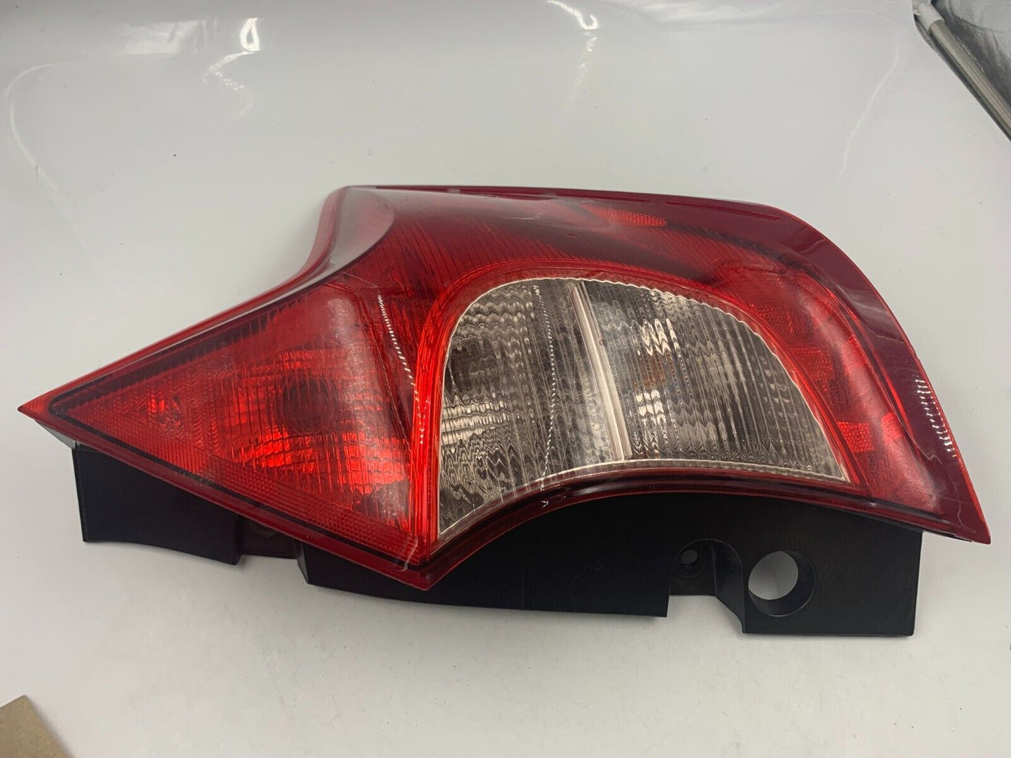 2014-2019 Nissan Versa Passenger Side Tail Light Taillight OEM C01B45044