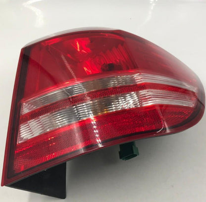 2009 Dodge Journey Passenger Side Tail Light Taillight OEM A02B31019