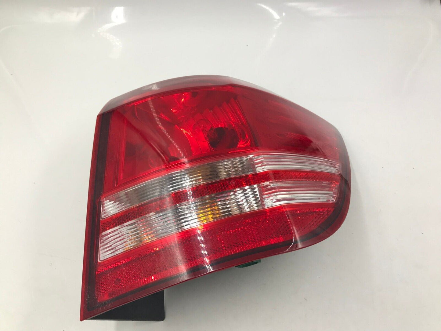 2009 Dodge Journey Passenger Side Tail Light Taillight OEM A02B31019