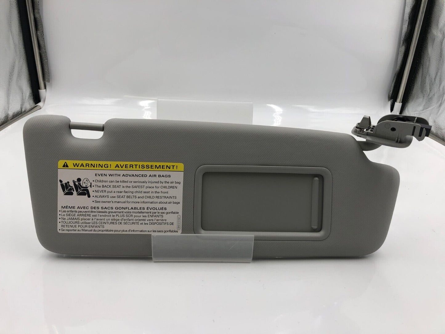 2013-2016 Audi A4 Passenger Sun Visor Sunvisor Gray Illuminated OEM B36009