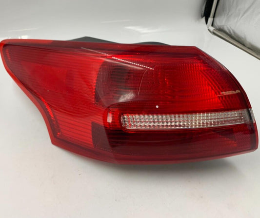 2015-2018 Ford Focus Sedan Passenger Side Tail Light Taillight OEM E04B06052