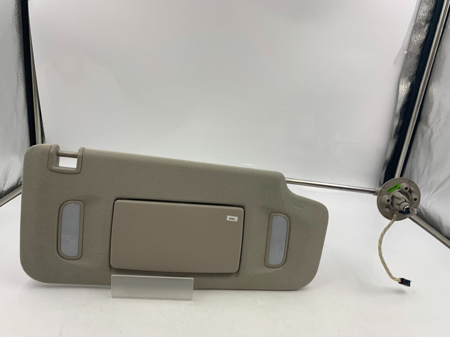 2013-2019 Buick Encore Passenger Sun Visor Sunvisor Gray Illuminated G02B13058