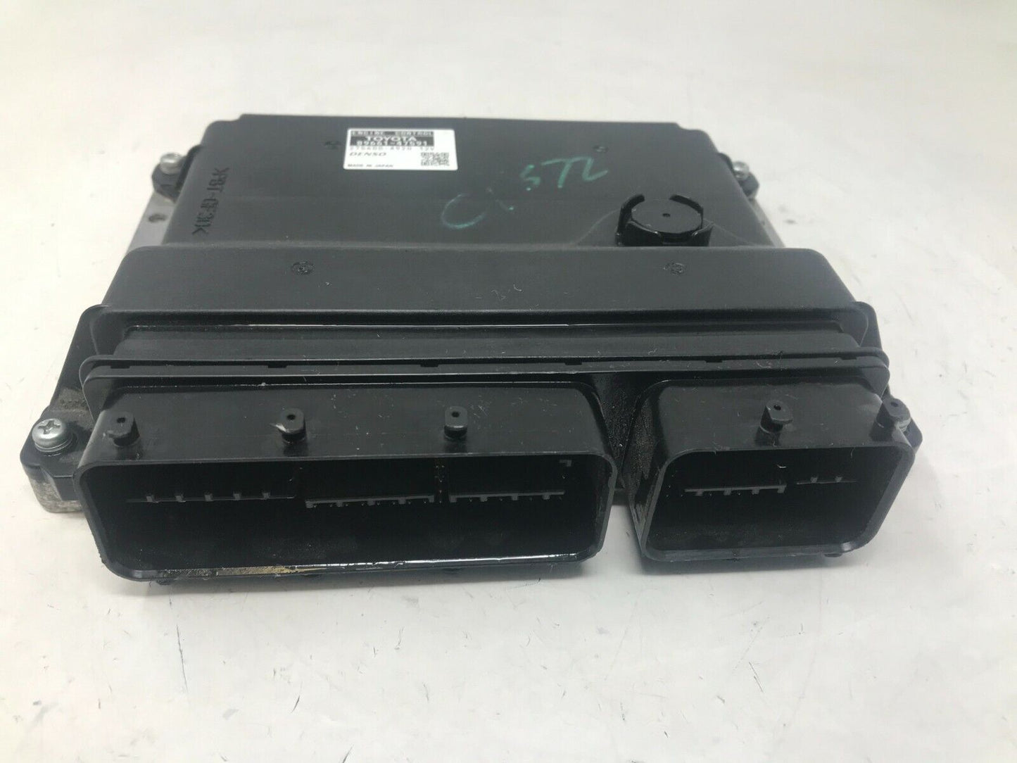 2015 Toyota Prius Engine Control Module ECU ECM OEM A03B21001