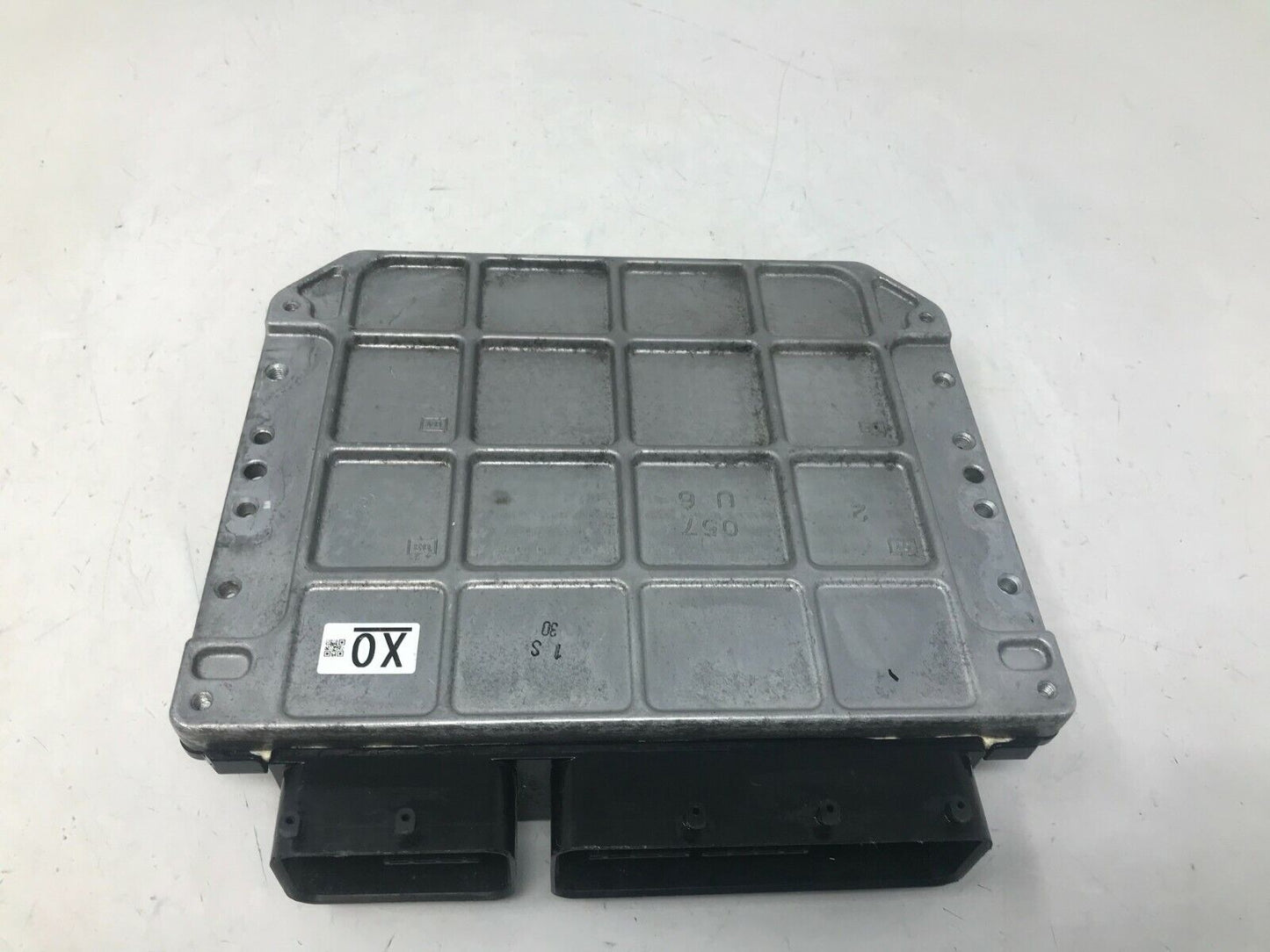 2015 Toyota Prius Engine Control Module ECU ECM OEM A03B21001