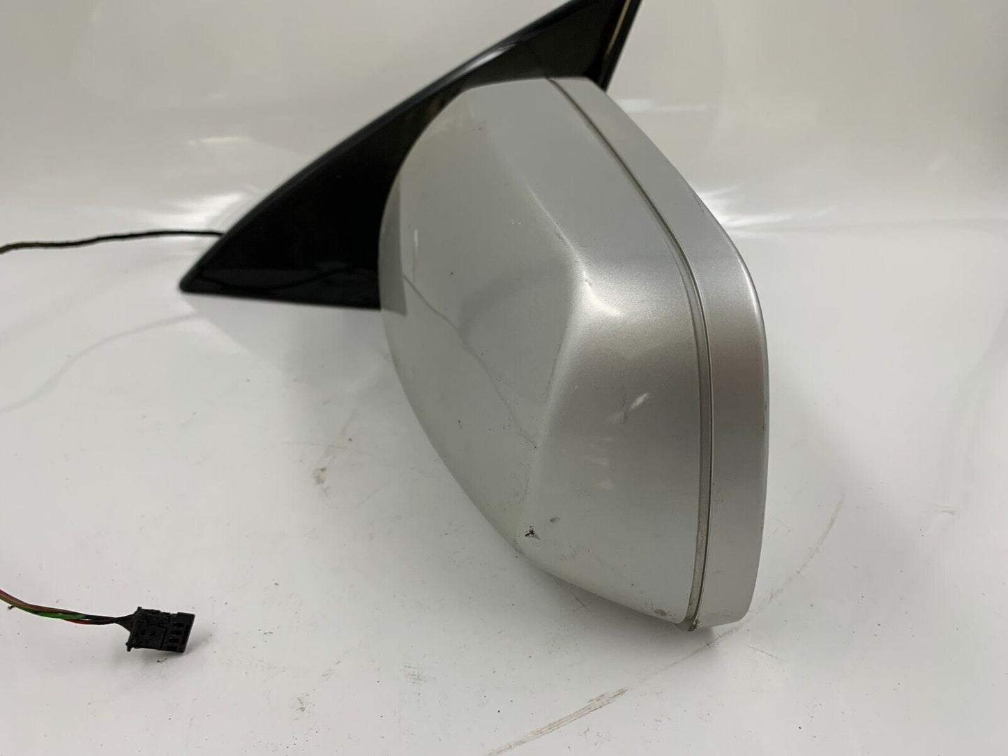 2006-2010 BMW 650i Driver Side View Power Door Mirror Silver OEM D03B54032