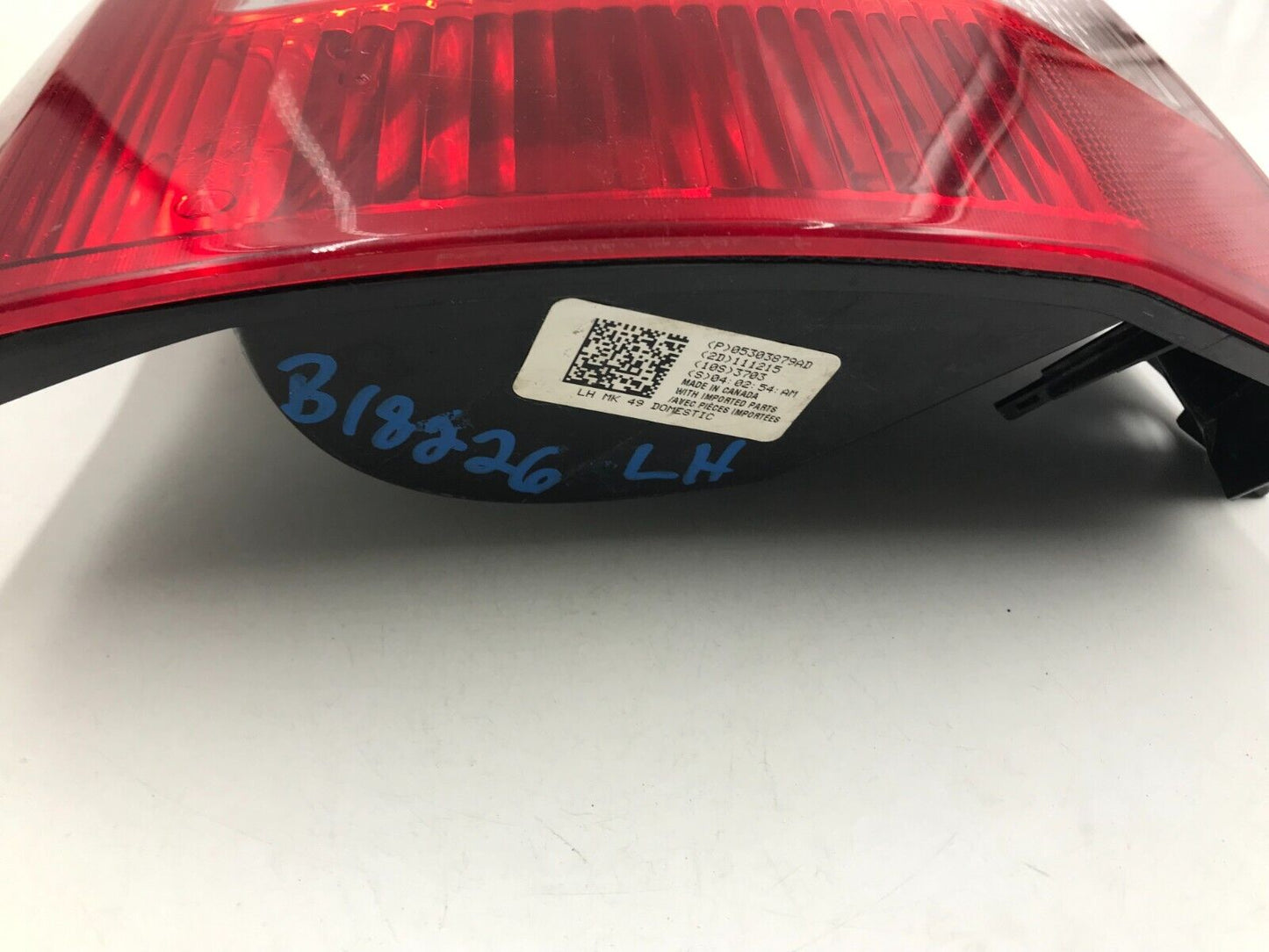 2007-2010 Jeep Compass Driver Side Tail Light Taillight OEM C01B02080